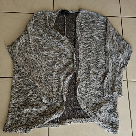 #10460-10 💥Women's Waffle Knit Cardigan,2X and 3X,White/Black and Cream/Black. - Picture 2 of 7